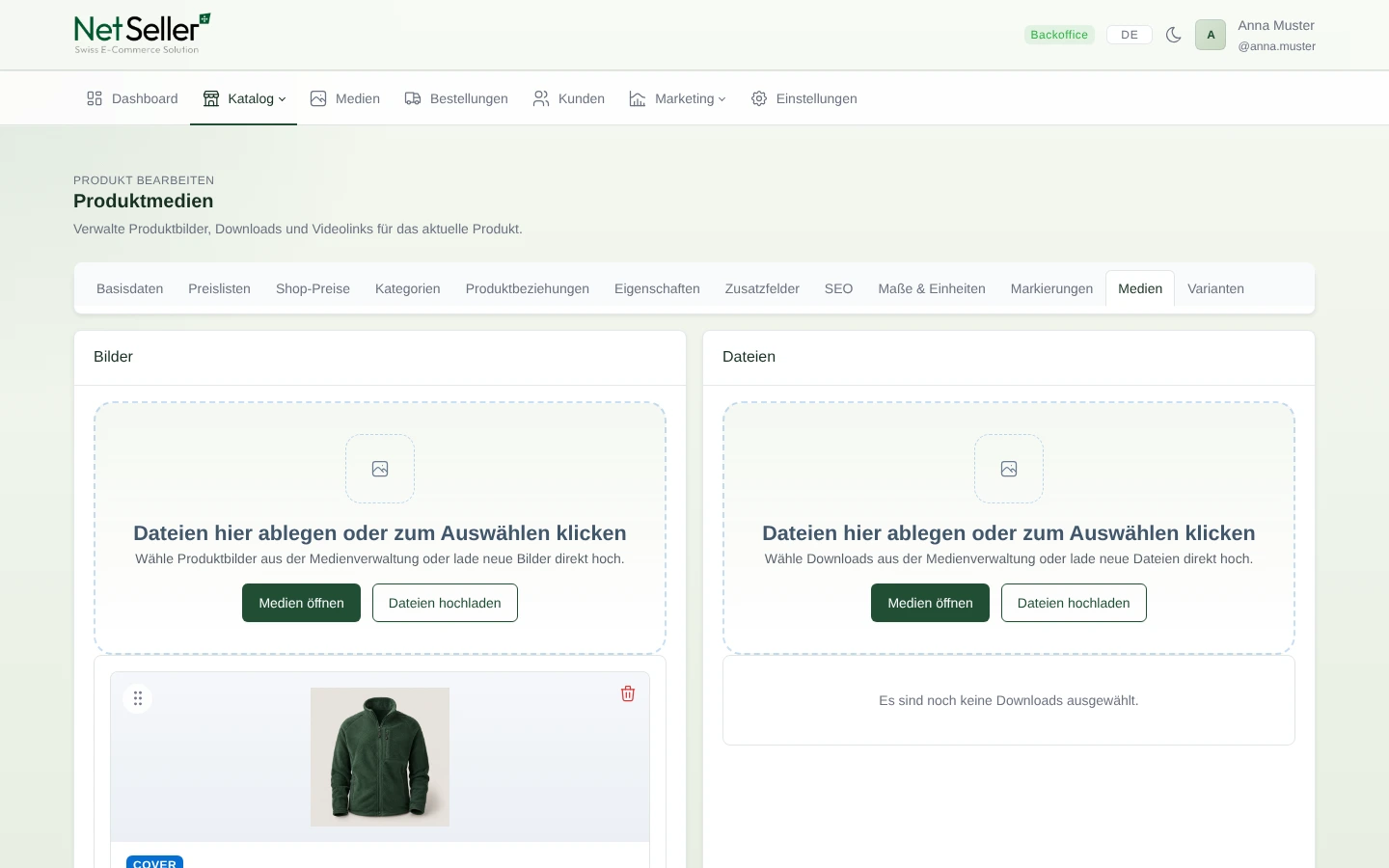 Medienbereich der Fleecejacke Tannengrün mit Produktbildern und Downloads